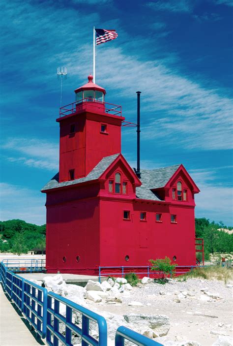 red lighthouse history